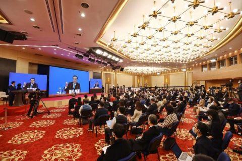 李克強：今年政府支出更多向民生領域傾斜，特別是義務教育和基本醫(yī)療